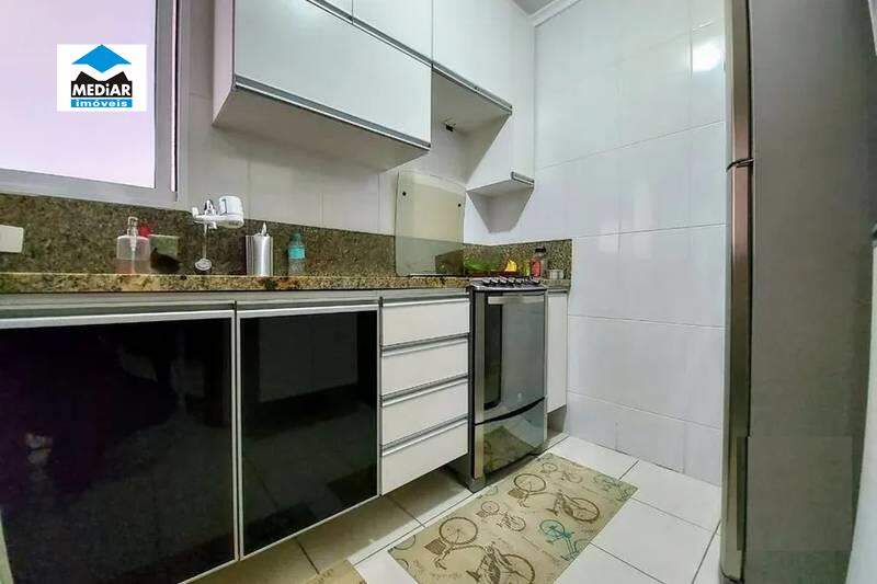 Apartamento à venda com 3 quartos, 83m² - Foto 8