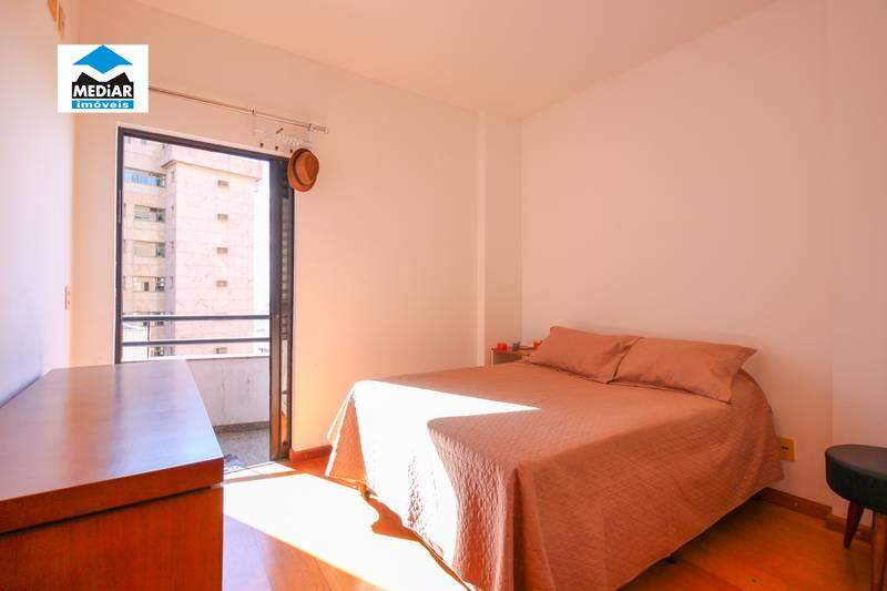 Apartamento à venda com 1 quarto, 75m² - Foto 7