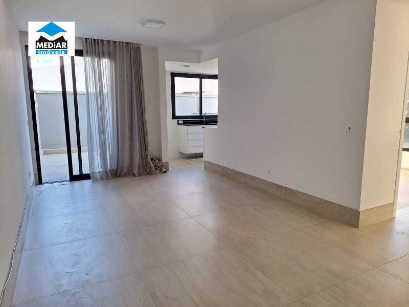 Apartamento à venda com 2 quartos, 104m² - Foto 4