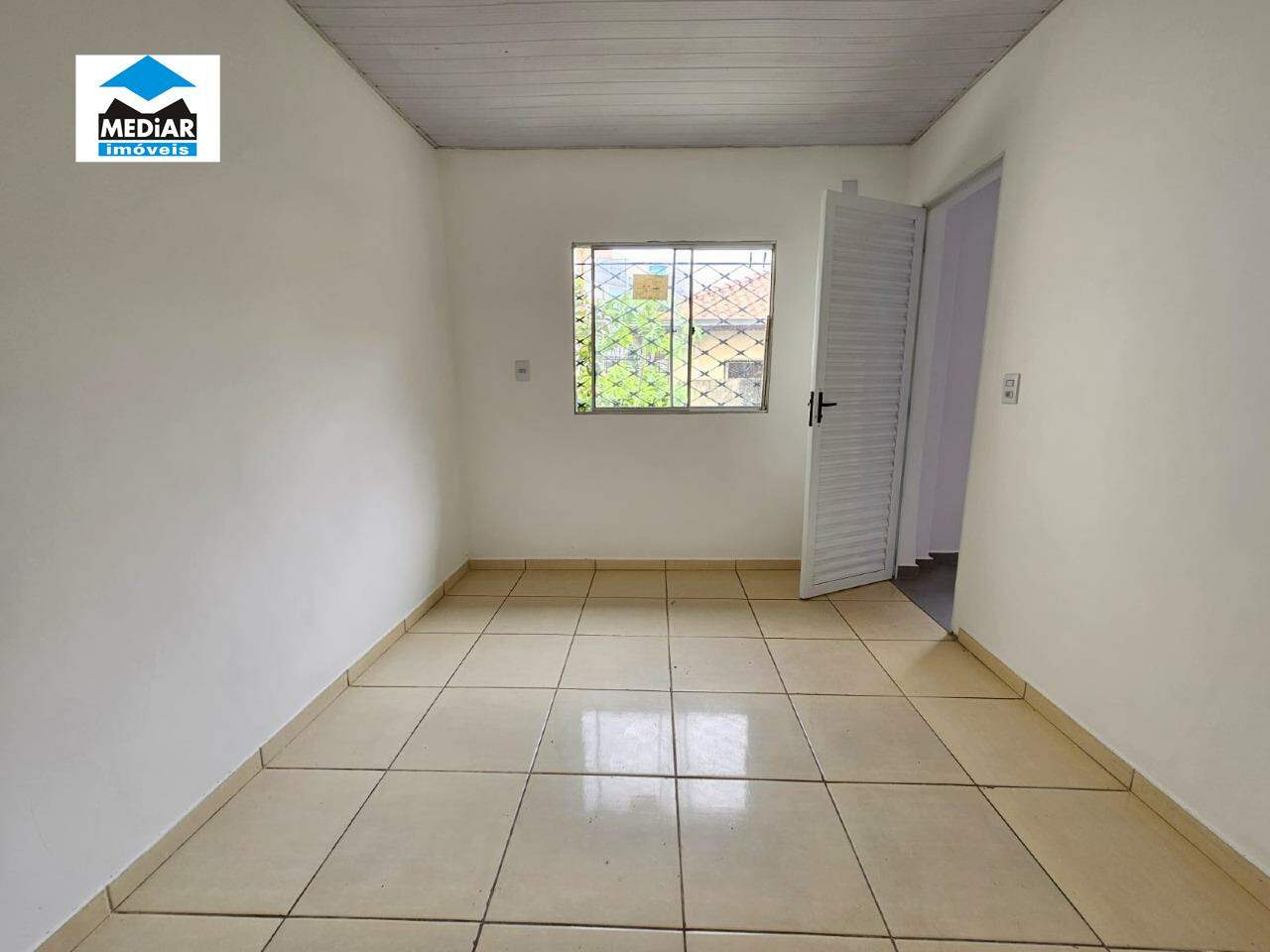 Casa para alugar com 2 quartos, 38m² - Foto 6