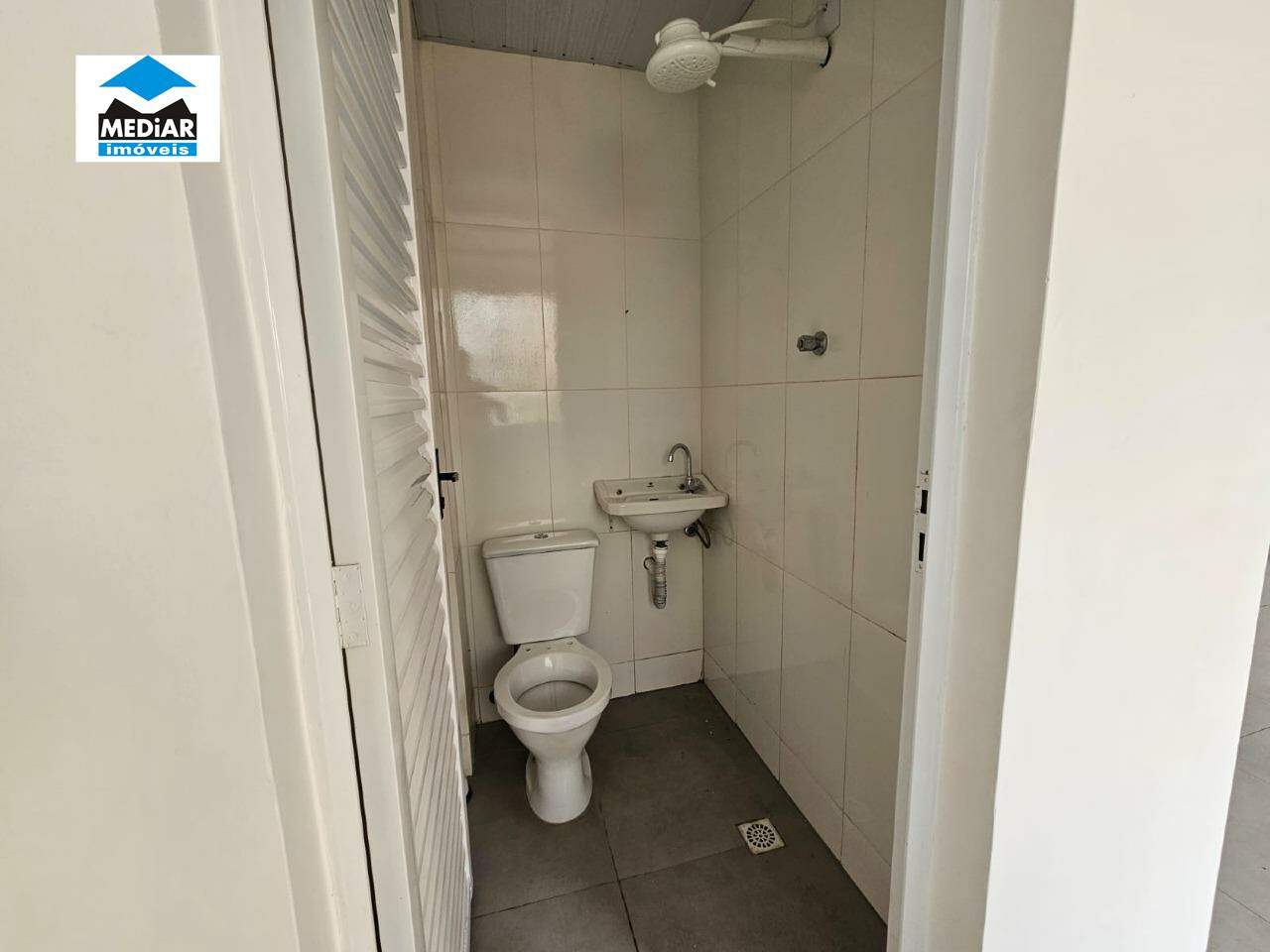 Casa para alugar com 2 quartos, 38m² - Foto 12