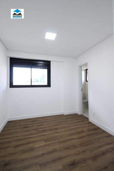 Apartamento à venda com 2 quartos, 65m² - Foto 14