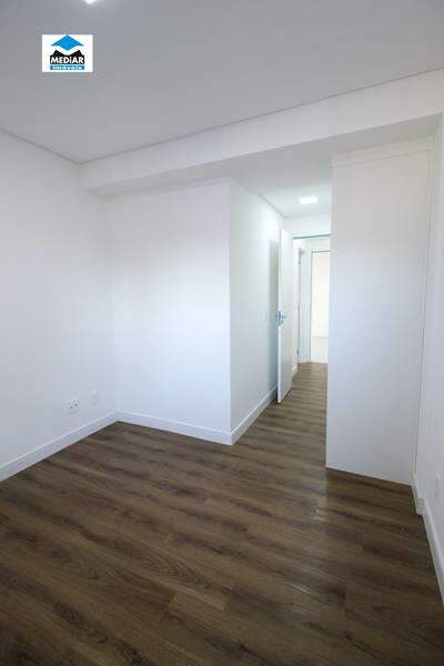 Apartamento à venda com 2 quartos, 65m² - Foto 15