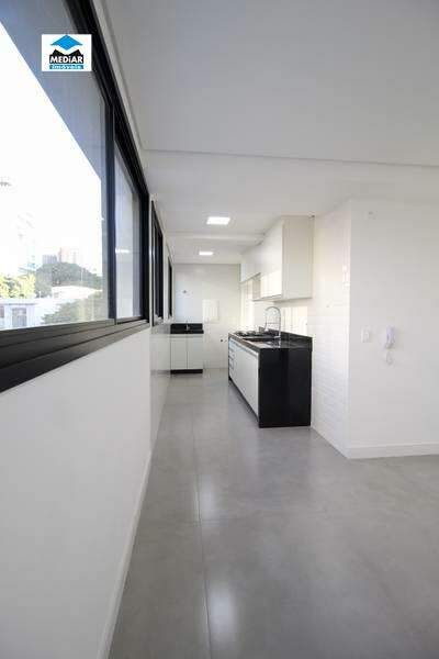 Apartamento à venda com 2 quartos, 65m² - Foto 4