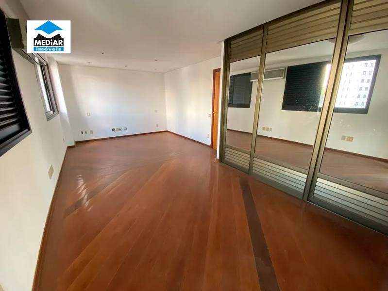 Cobertura à venda com 3 quartos, 350m² - Foto 11