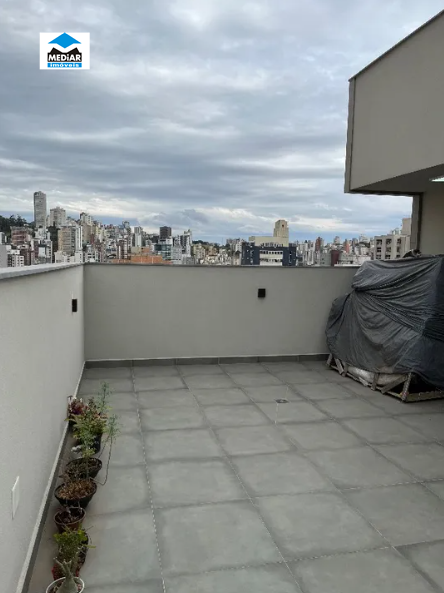 Cobertura à venda com 4 quartos, 180m² - Foto 1