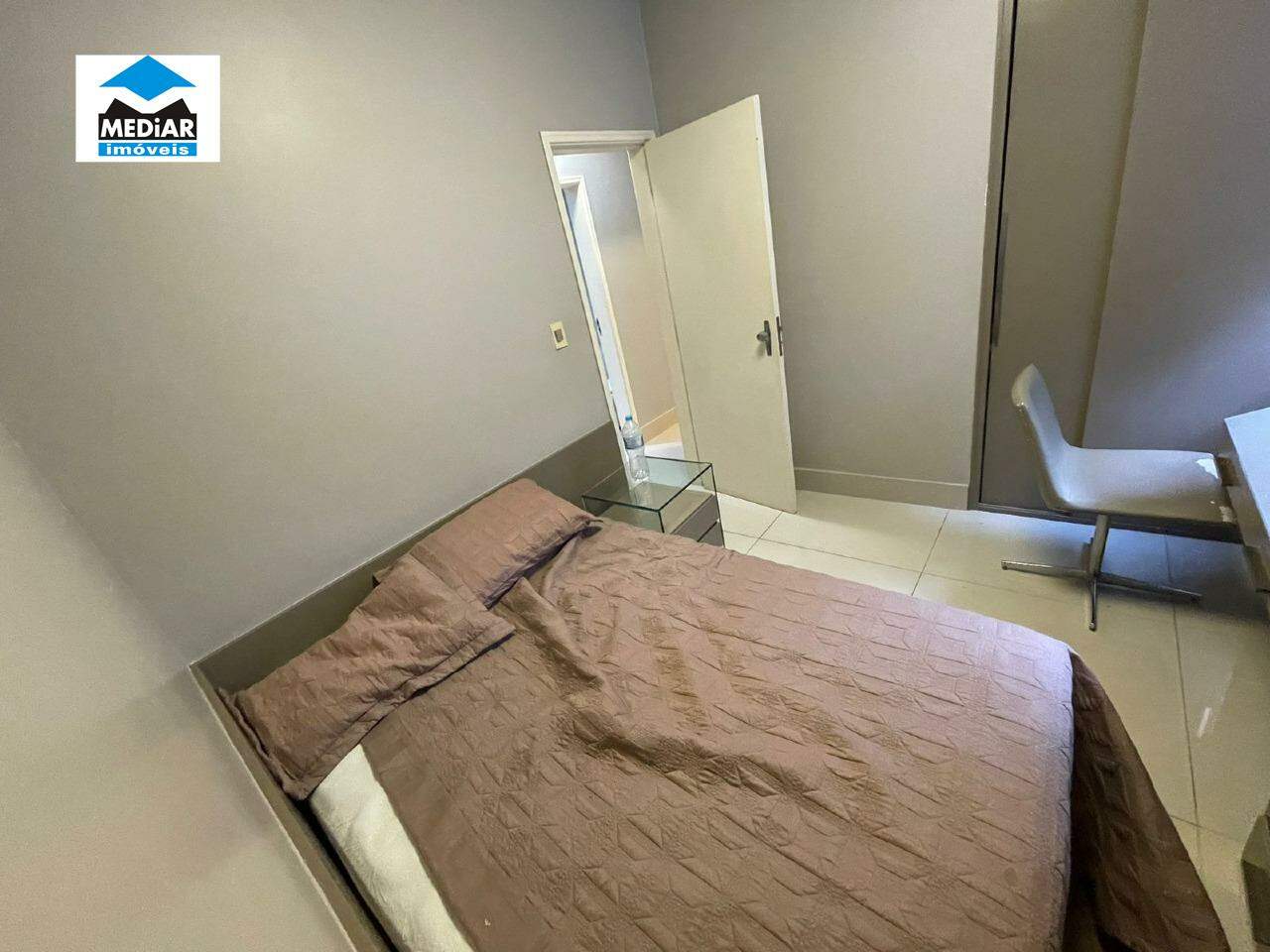 Apartamento à venda com 4 quartos, 140m² - Foto 14