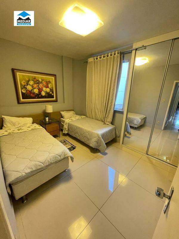 Apartamento à venda com 4 quartos, 140m² - Foto 16