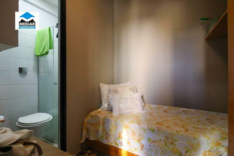 Apartamento à venda com 4 quartos, 216m² - Foto 23