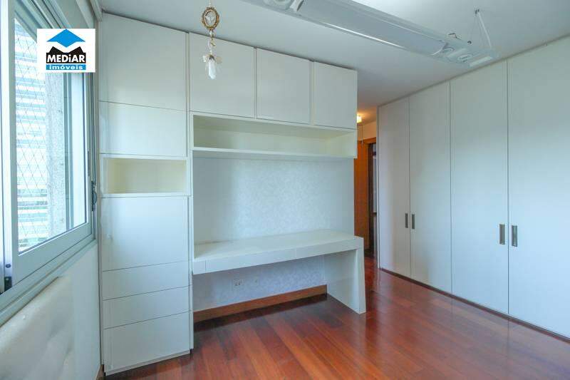 Apartamento à venda com 4 quartos, 268m² - Foto 7