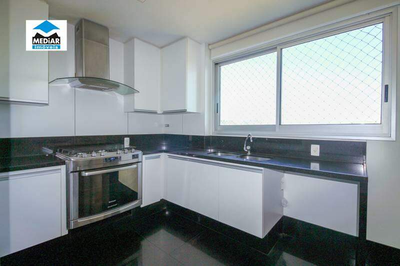 Apartamento à venda com 4 quartos, 268m² - Foto 18