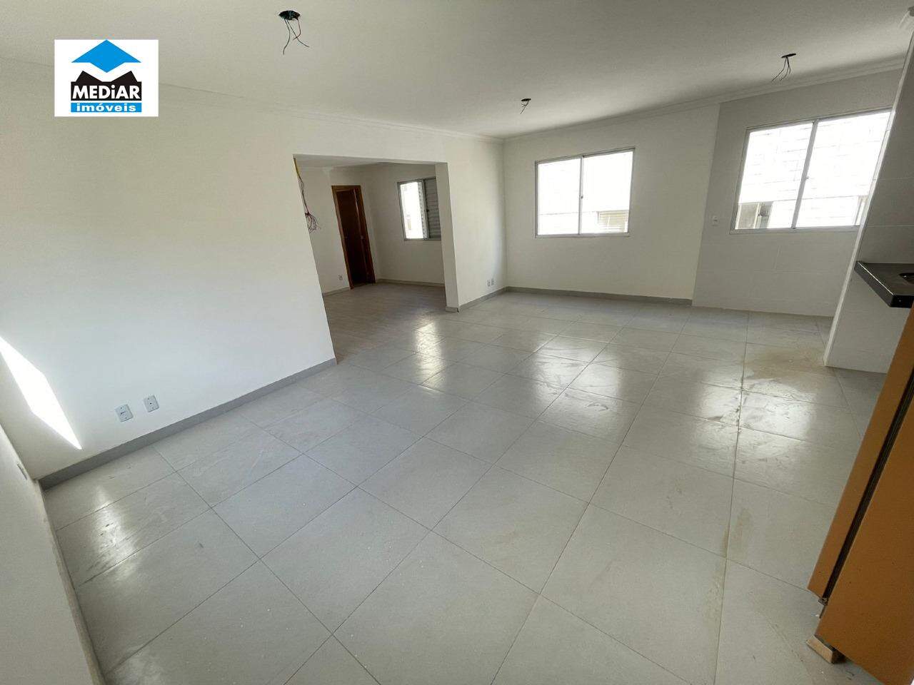 Apartamento à venda com 2 quartos, 78m² - Foto 15