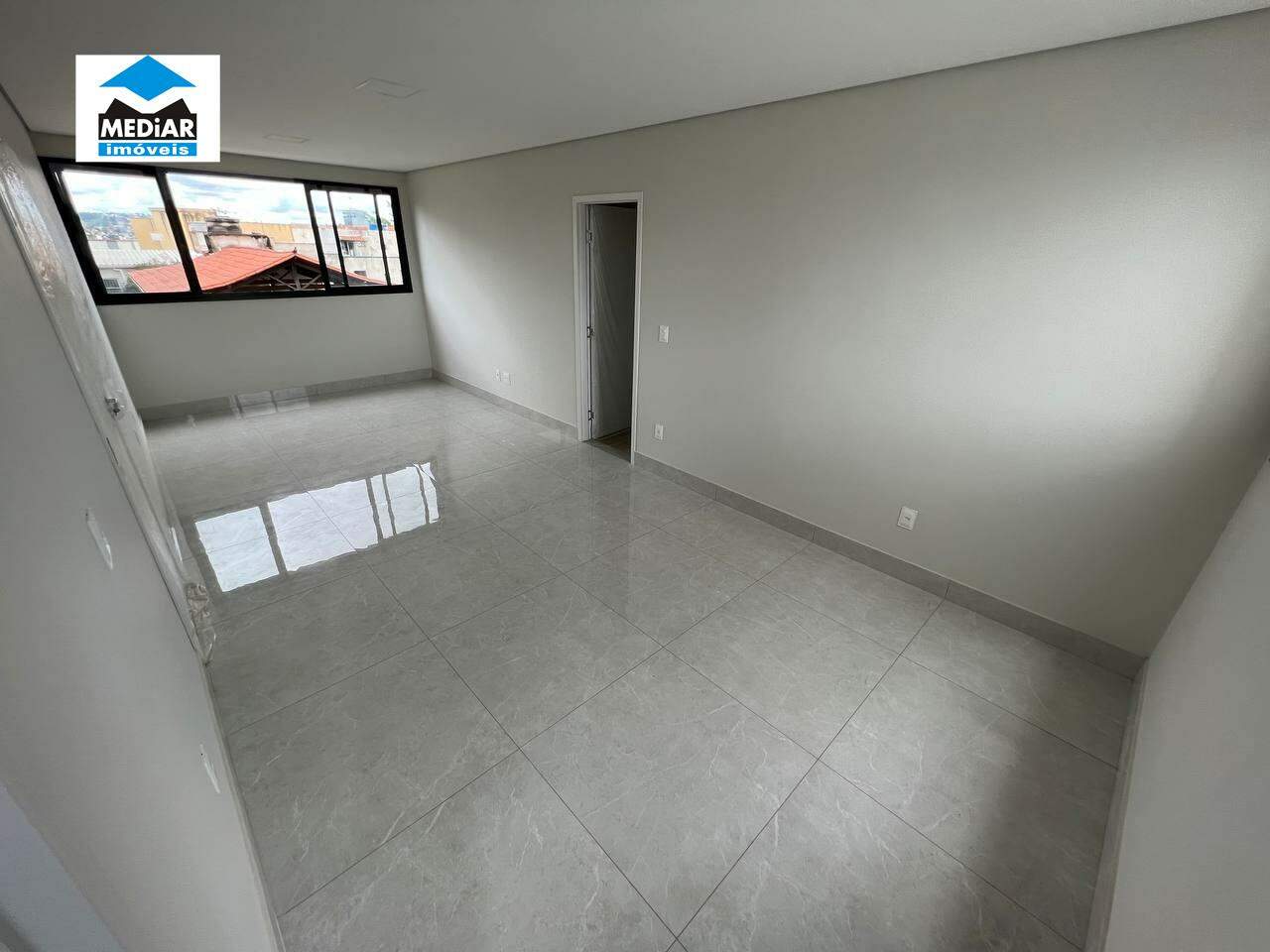 Apartamento à venda com 4 quartos, 103m² - Foto 7