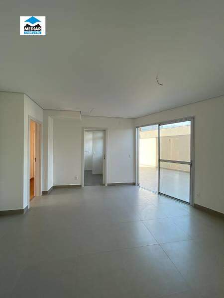 Apartamento à venda com 3 quartos, 71m² - Foto 11