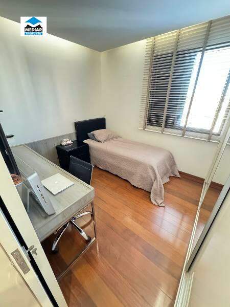 Apartamento à venda com 4 quartos, 146m² - Foto 14