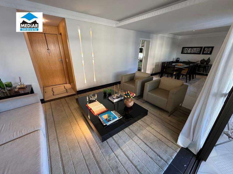 Apartamento à venda com 4 quartos, 146m² - Foto 6