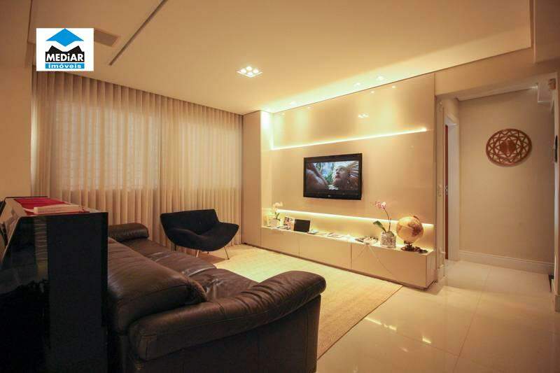 Casa à venda com 4 quartos, 298m² - Foto 6
