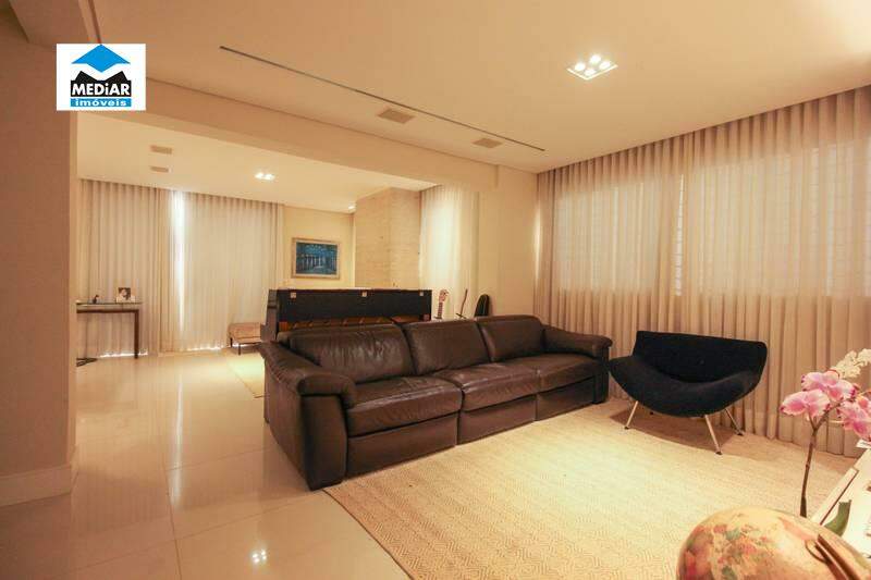 Casa à venda com 4 quartos, 298m² - Foto 5