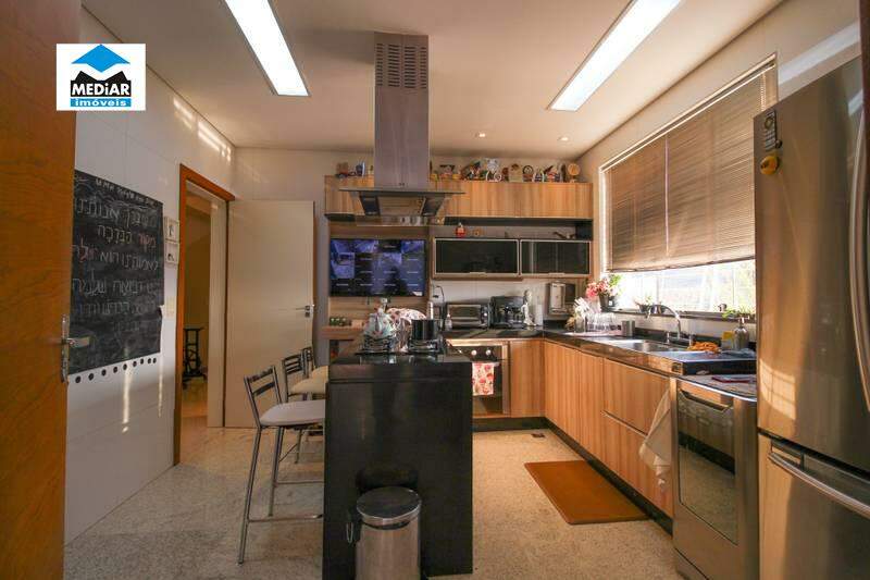 Casa à venda com 4 quartos, 298m² - Foto 24