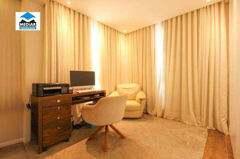 Casa à venda com 4 quartos, 298m² - Foto 9