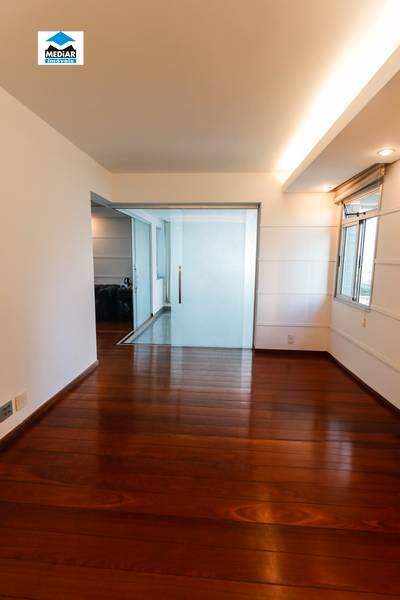 Apartamento à venda com 4 quartos, 164m² - Foto 7