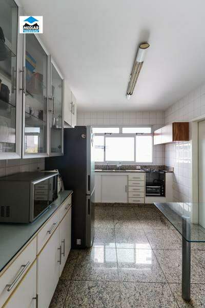 Apartamento à venda com 4 quartos, 164m² - Foto 19