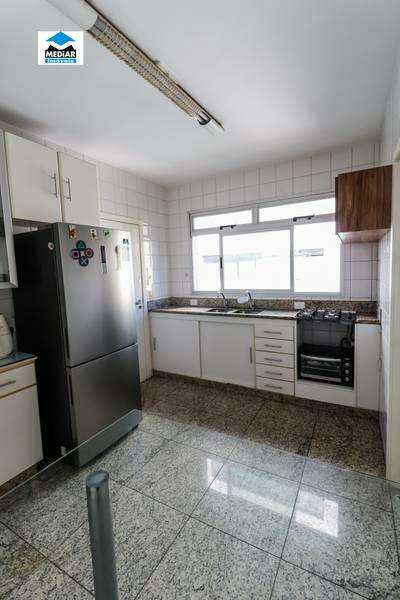 Apartamento à venda com 4 quartos, 164m² - Foto 18