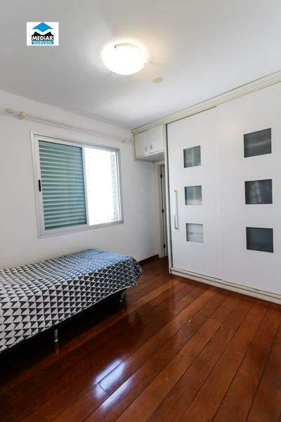 Apartamento à venda com 4 quartos, 164m² - Foto 17