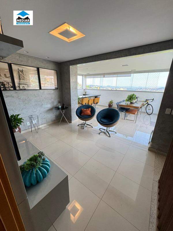 Cobertura à venda com 4 quartos, 248m² - Foto 17