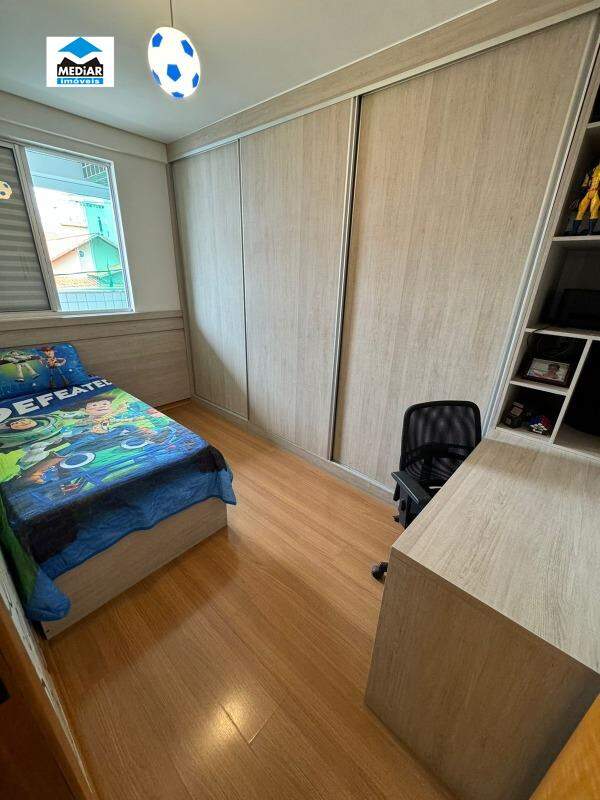 Apartamento à venda com 3 quartos, 125m² - Foto 20