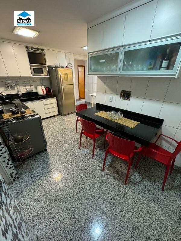 Apartamento à venda com 3 quartos, 125m² - Foto 24