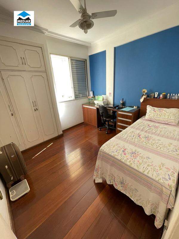 Apartamento à venda com 4 quartos, 170m² - Foto 15