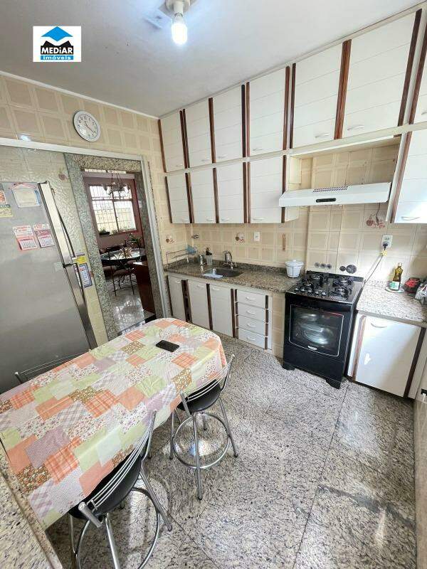 Apartamento à venda com 4 quartos, 170m² - Foto 25