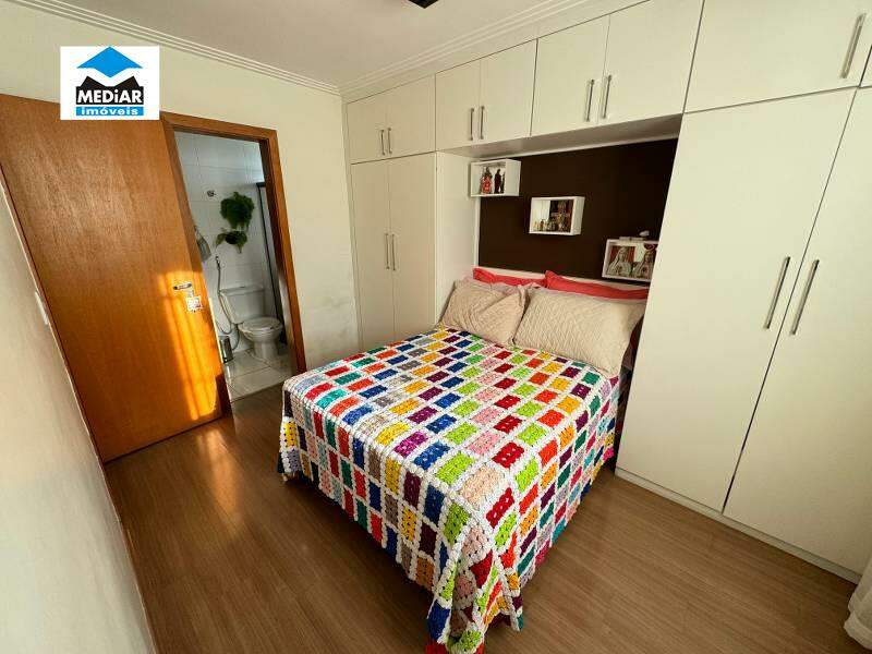 Apartamento à venda com 3 quartos, 107m² - Foto 16