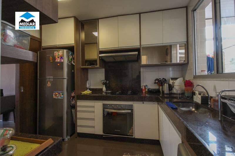 Apartamento à venda com 3 quartos, 140m² - Foto 25