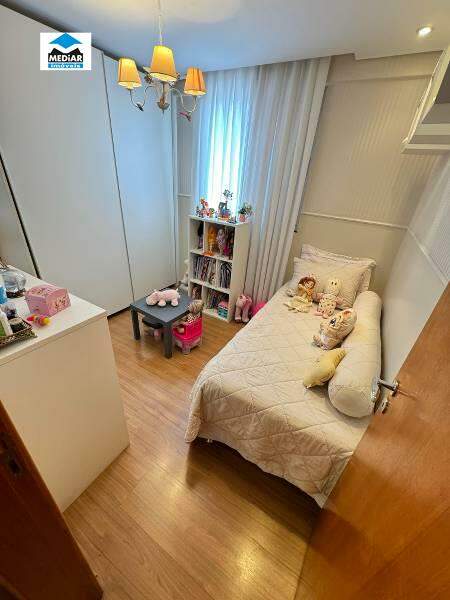 Apartamento à venda com 4 quartos, 127m² - Foto 11