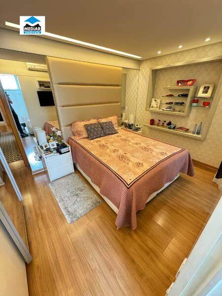 Apartamento à venda com 4 quartos, 127m² - Foto 8