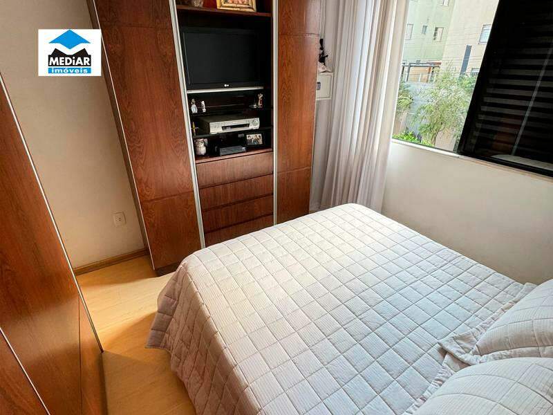 Apartamento à venda com 4 quartos, 169m² - Foto 12