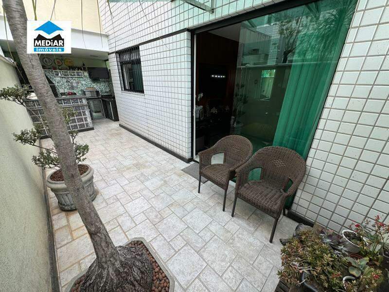 Apartamento à venda com 4 quartos, 169m² - Foto 1