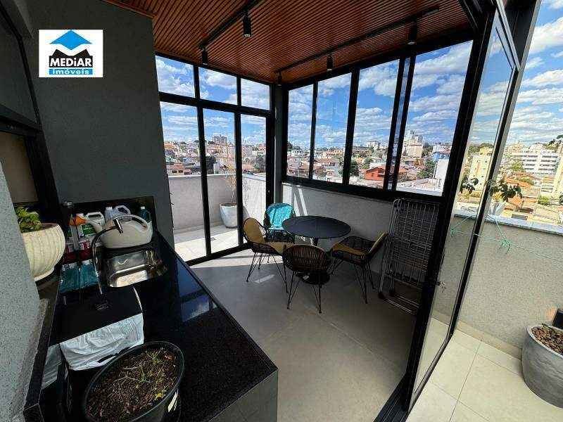 Cobertura à venda com 3 quartos, 162m² - Foto 2