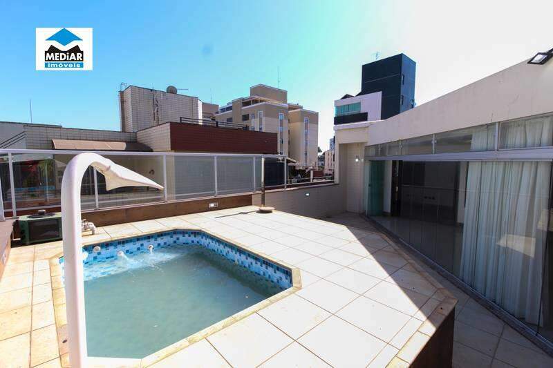 Cobertura à venda com 5 quartos, 270m² - Foto 1