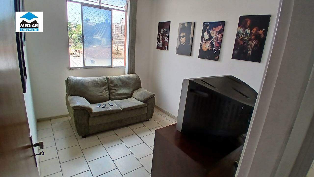 Apartamento à venda com 3 quartos, 93m² - Foto 1