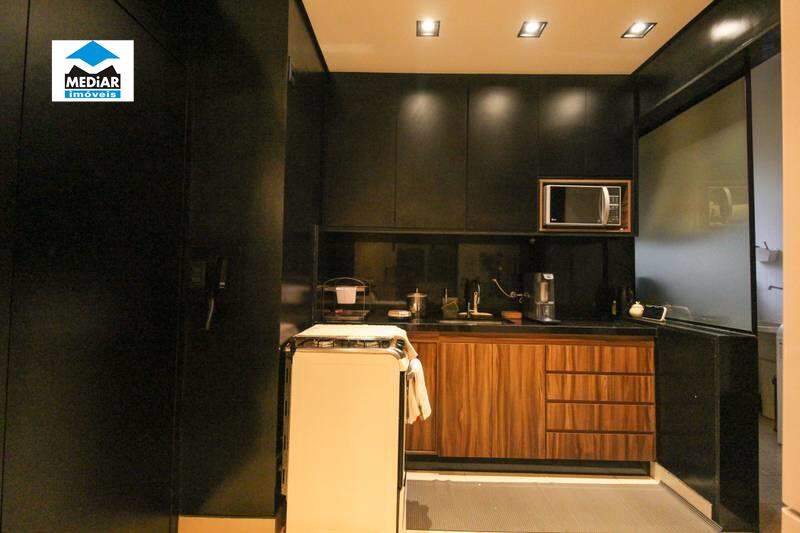 Apartamento à venda com 4 quartos, 139m² - Foto 8