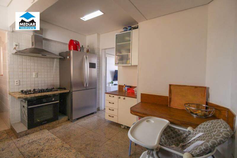 Apartamento à venda com 3 quartos, 86m² - Foto 17