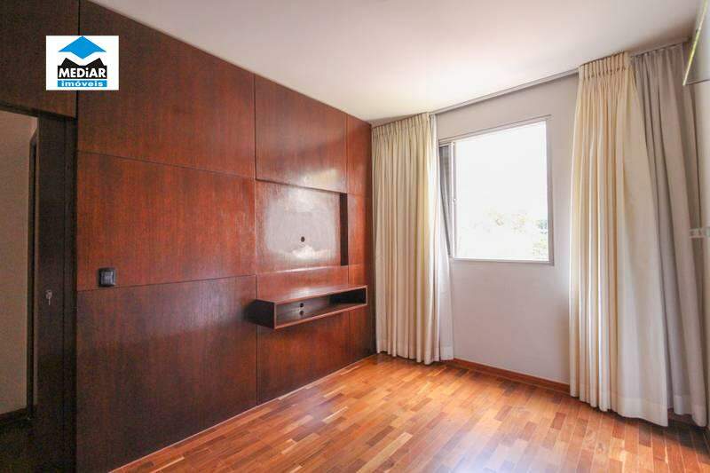 Apartamento à venda com 3 quartos, 150m² - Foto 13