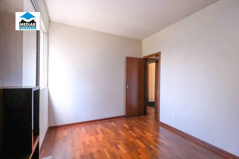 Apartamento à venda com 3 quartos, 150m² - Foto 15