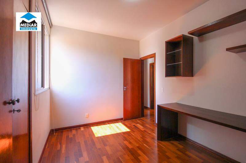 Apartamento à venda com 3 quartos, 150m² - Foto 6