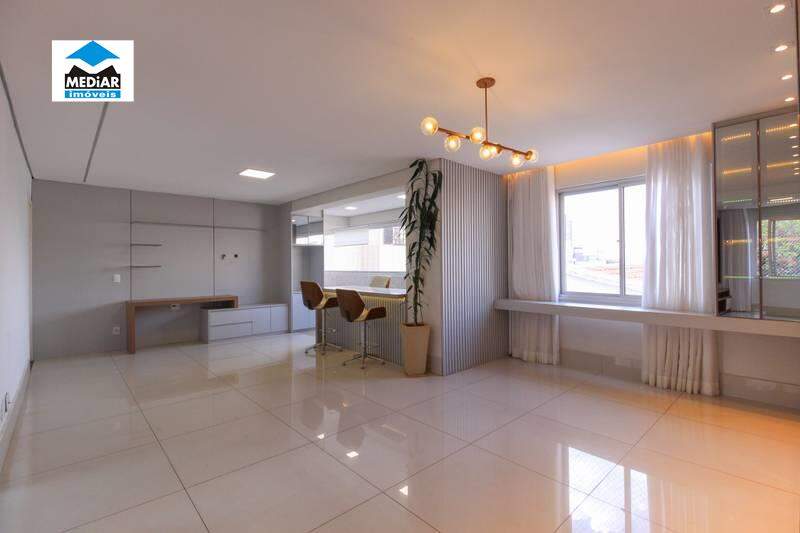 Apartamento à venda com 3 quartos, 145m² - Foto 2