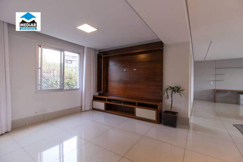 Apartamento à venda com 3 quartos, 145m² - Foto 6