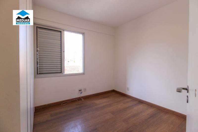 Apartamento à venda com 3 quartos, 145m² - Foto 12